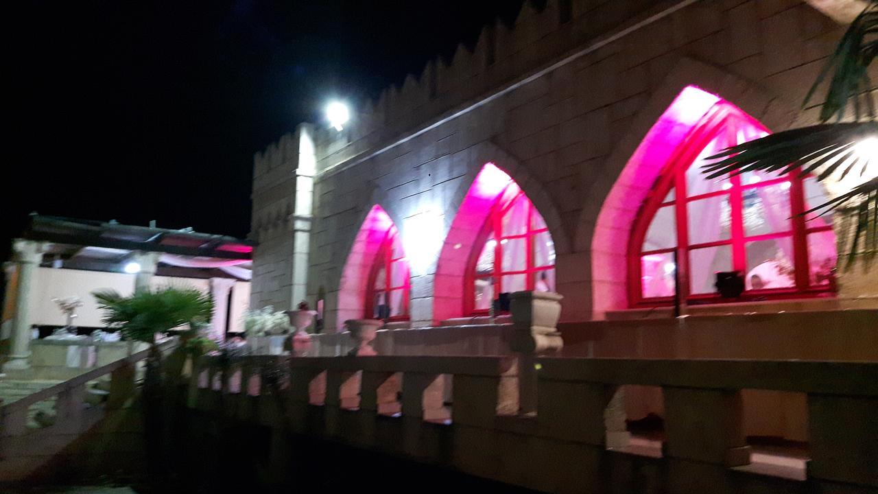 Castle Hotel Himare Exterior photo